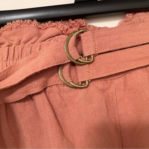 Umgee‎ + Linen women’s Blend Pull On Shorts Size M Elastic Waist , Frayed hem. - Picture 4 of 9